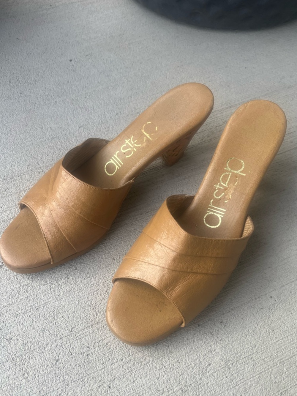 Vintage Naturalizer Tan Open-Toe Slide Mules 8.5
